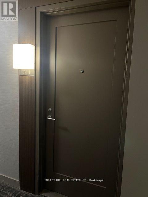 Photo - 310 Tweedsmuir Ave