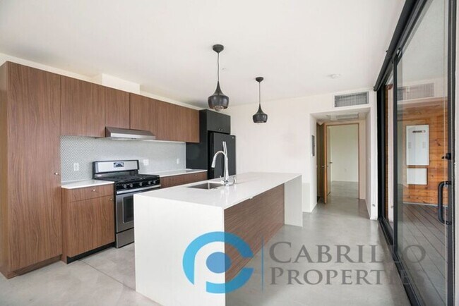 Photo - 2870 Fourth Ave Unit Apt 404
