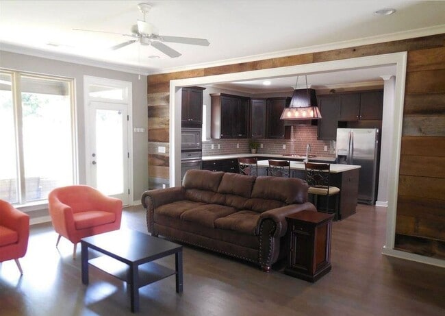 Photo - 5211 Park Side Cir