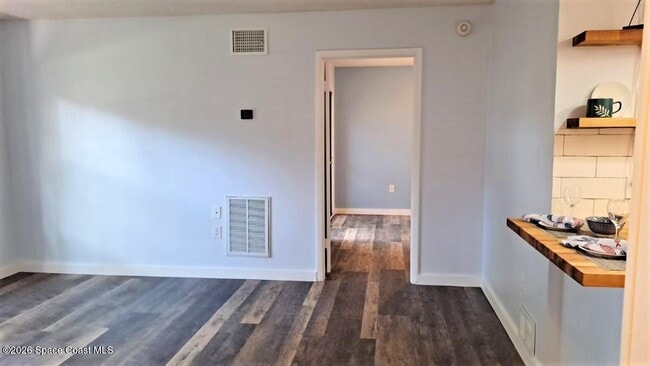 Photo - 225 S Tropical Trail