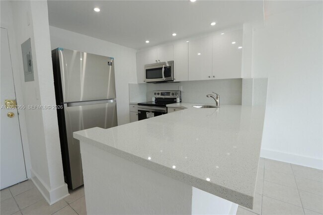 Photo - 4550 NW 9th St Unit 418