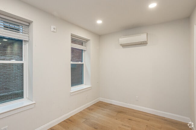 2 habitaciones, 1 baño - 606 pies cuadrados - Sala de estar