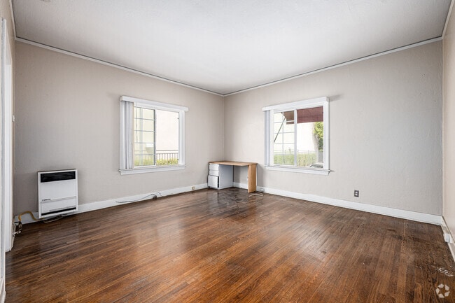 Studio - 450SF - Living Room - 170 N El Molino Ave