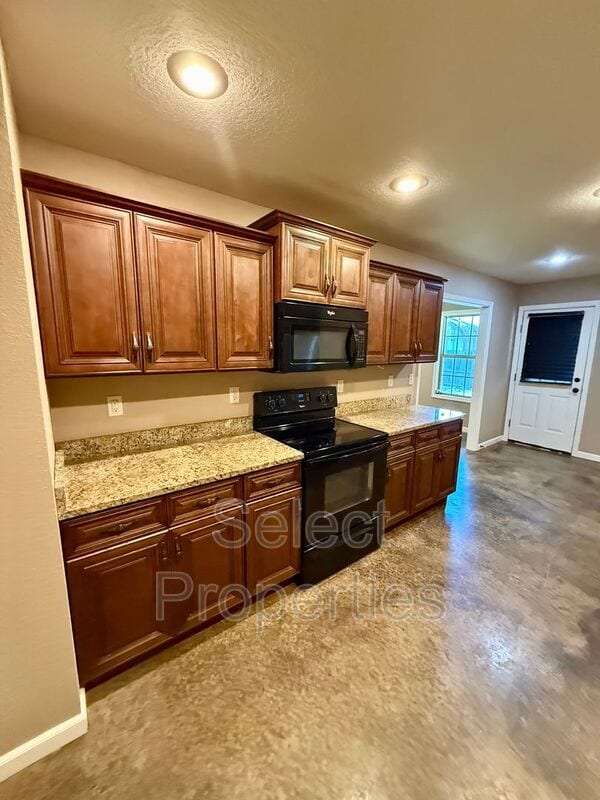 Photo - 206 S Bernis St