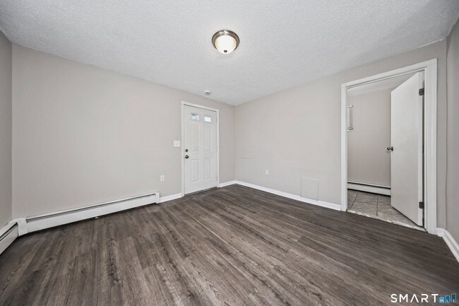Photo - 19 Hawkins St Unit 1