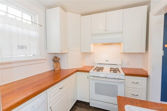 Photo - Great House for rent Maymont and Texas Beach area