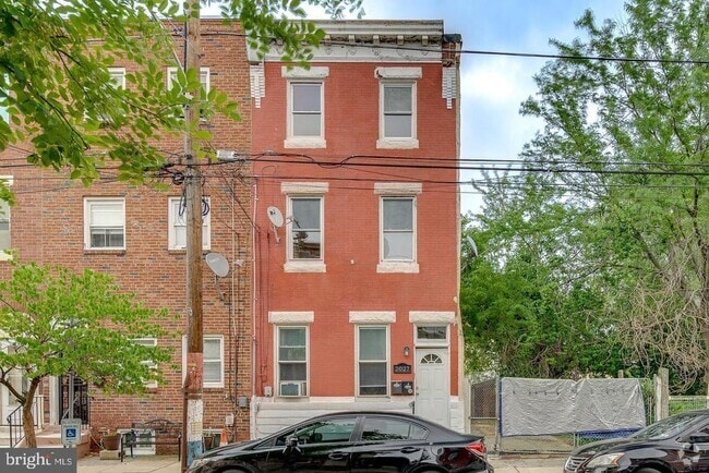 Building Photo - 2027 N 3rd St Rental