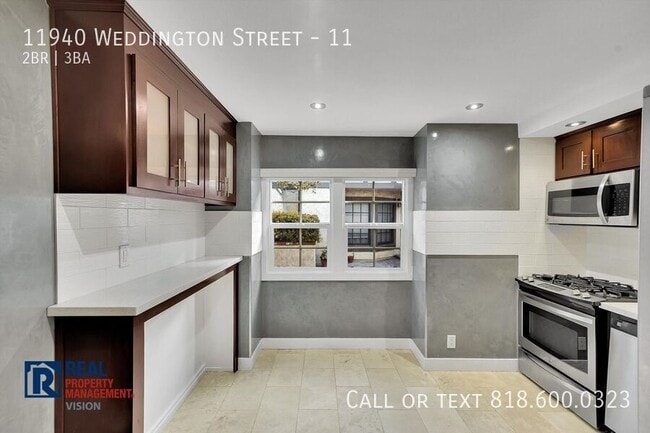 Building Photo - 11940 Weddington St