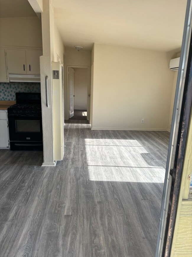 Photo - 237 W Strother Ave