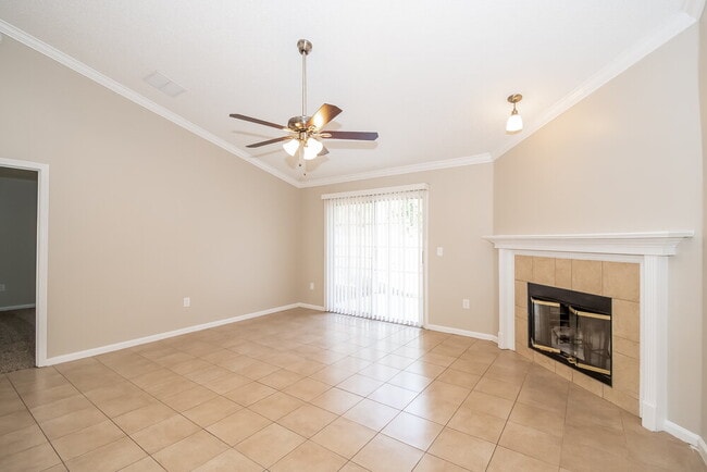 Photo - 1748 Northglen Cir