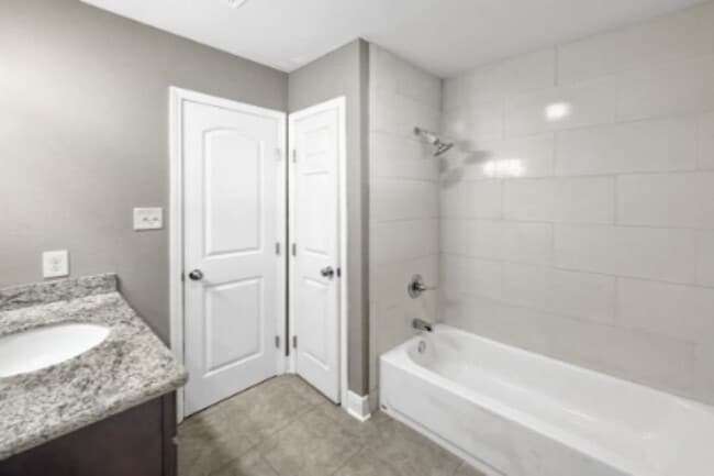Photo - 7230 Yorktown Dr