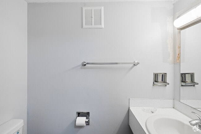 2BR, 1.5BA - 1,100SF - Half Bath