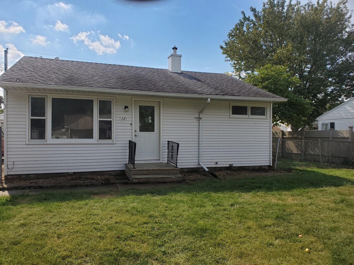 Photo - 1201 Hillary Ave