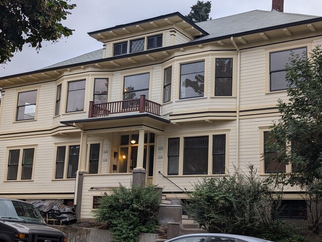 Photo - 1030-1036 SE 13th Ave Unidad 1032