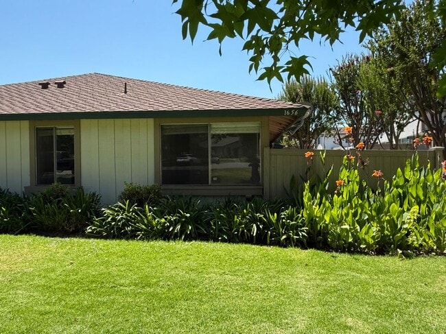 Building Photo - 1656 Orinda Ct Rental