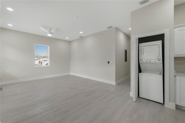 Photo - 6974 BELLTREE Ct