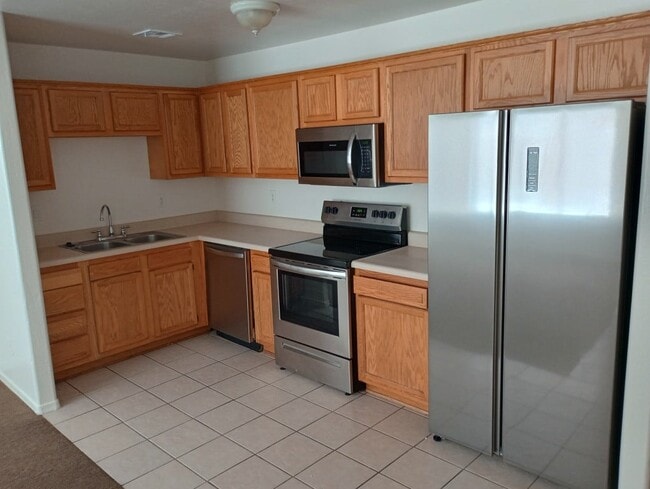 Building Photo - S Moon Valley Rd