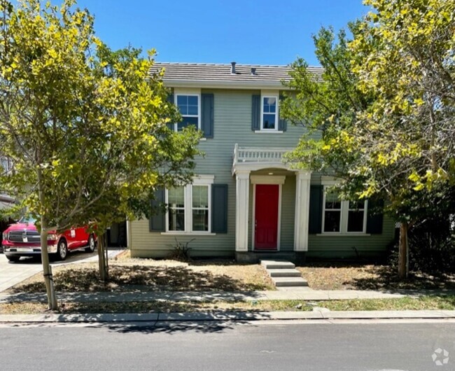 Building Photo - Colonial Style Home in Mountain House Move...