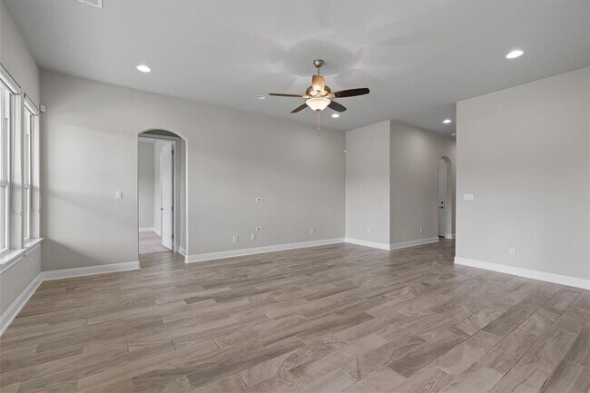 Photo - 4660 Katherine Dr