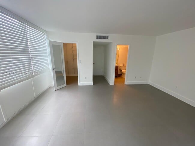 Photo - 1420 Brickell Bay Dr Unit 104A2