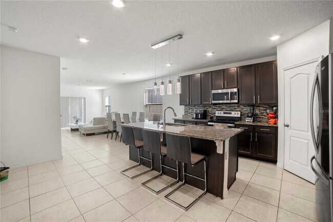 817 Boca Vista Ct