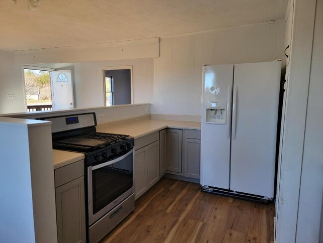 Photo - 75 Staghorn Ct Unit 75a Staghorn Ct (1250$)