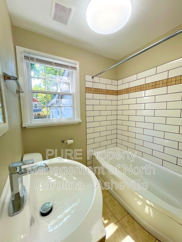 127 Aurora Dr