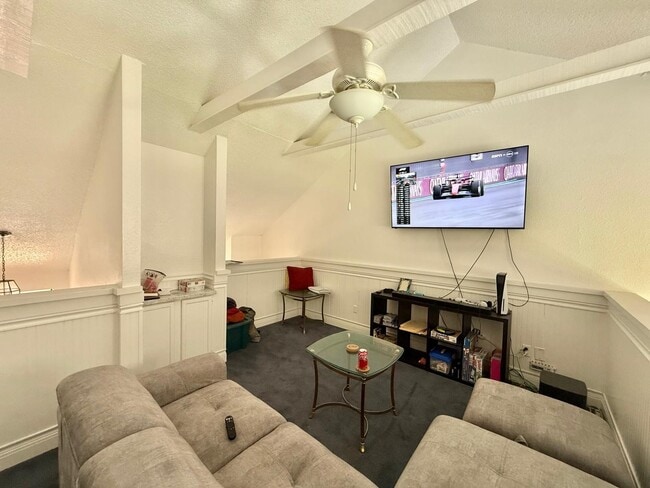 Building Photo - 8287 Sands Point Dr Unit 182