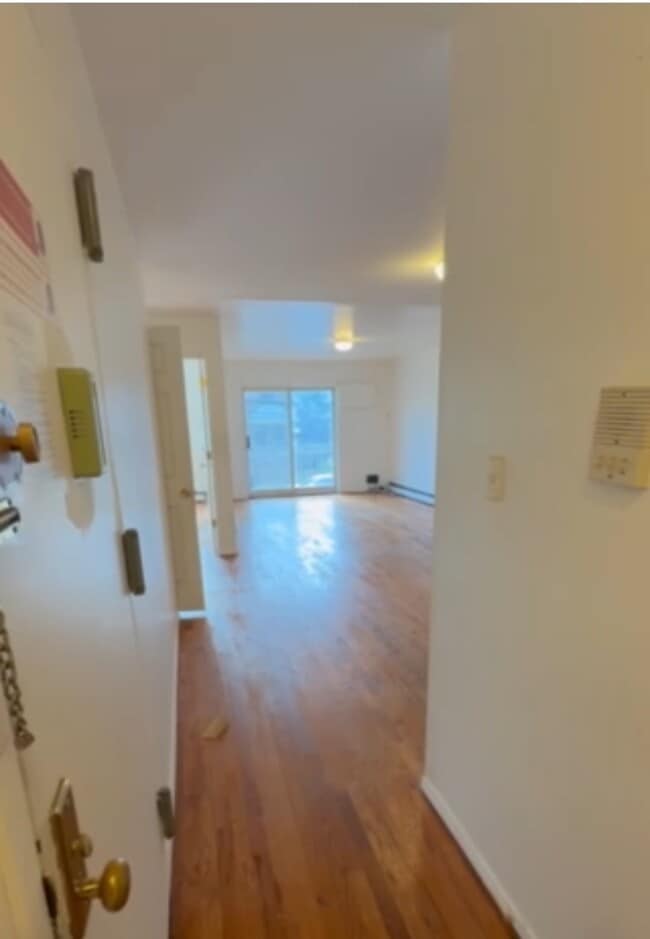 Building Photo - 15533 78th St Unit 2Fl Rental