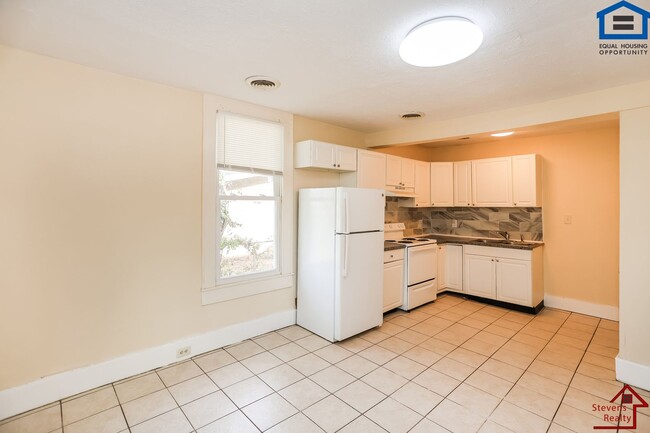 515 Ben Hur Ave Unit B