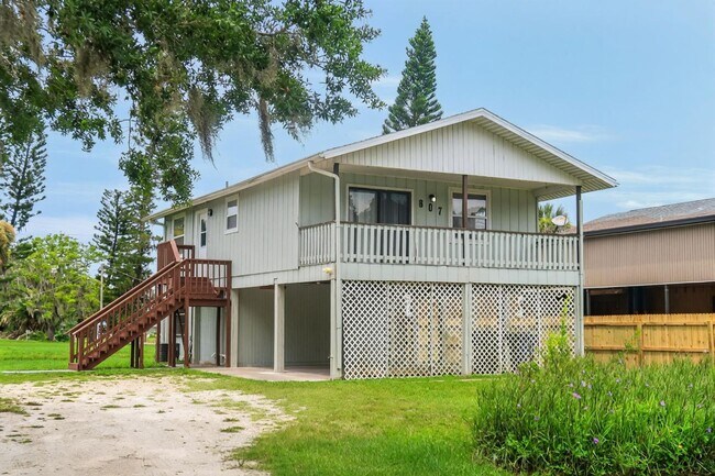 Building Photo - 2 bedroom, 2 bathroom Home for Rent in Rus...