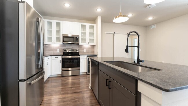 Kitchen with Stainless Steel Appliances - Trailwinds Grapevine