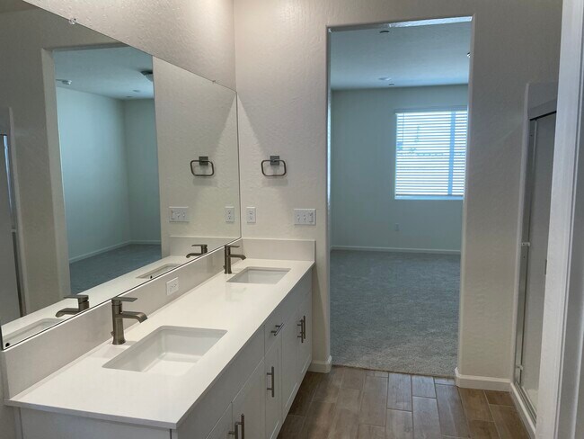 Photo - 1165 Significant Wy W