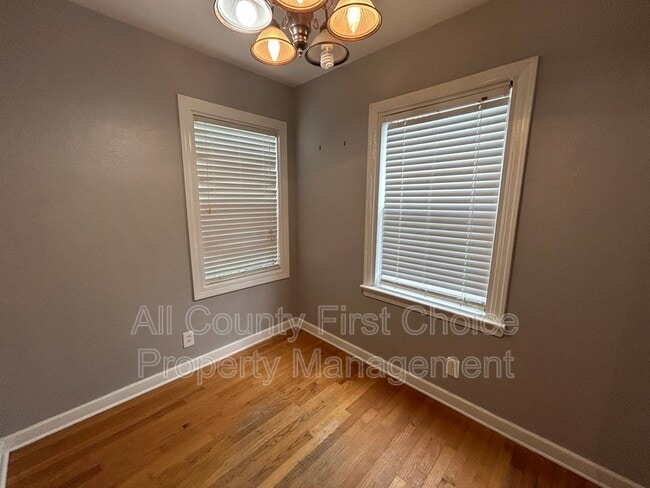 Photo - 4340 7th Ave N