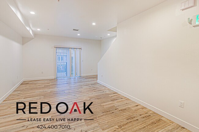 Photo - 5650 Farmdale Ave Unit 3