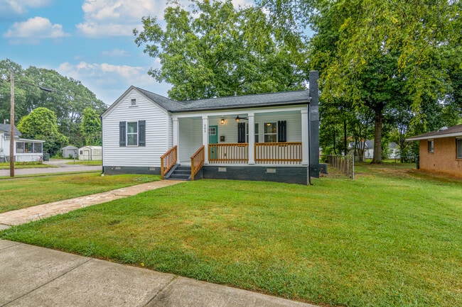 Photo - 503 Hampton St