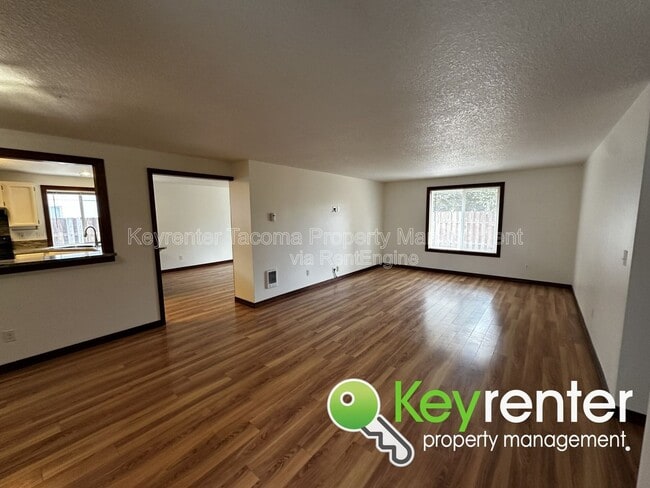 Photo - 14415 SE 9th St