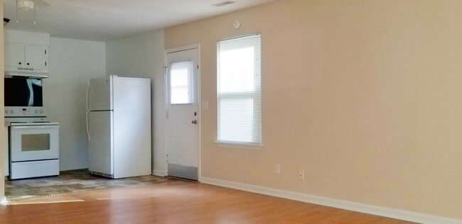 Photo - 805 Sandpiper Dr