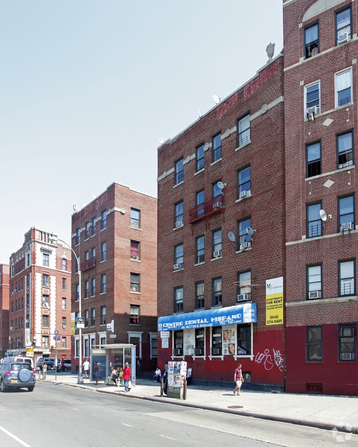 Photo - 1916 Grand Concourse Apartments