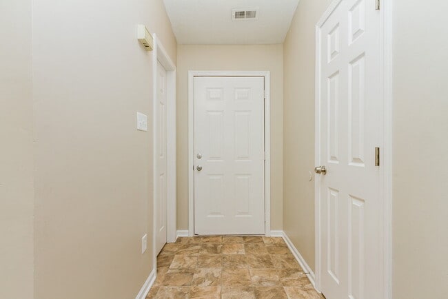 Photo - 5040 Harpers Ln