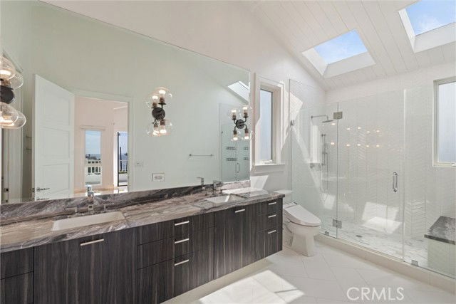 Photo - 1200 Manhattan Ave