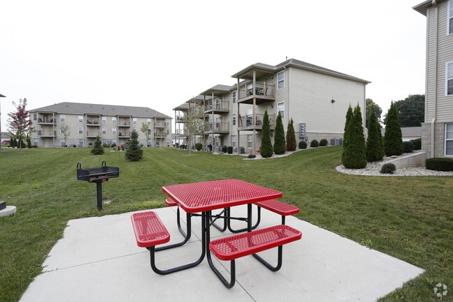 Briarwood Apartments and Villas