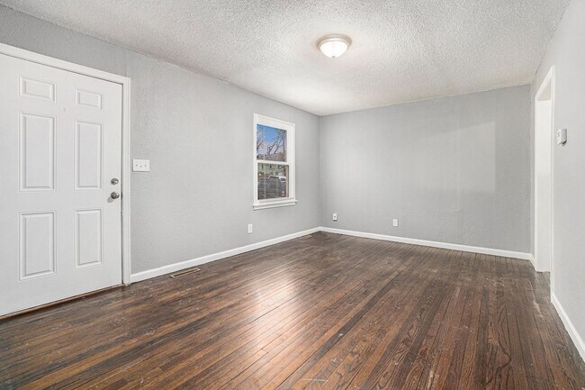 Photo - WOW! 4 BR, 1 BA: Move-In Ready!