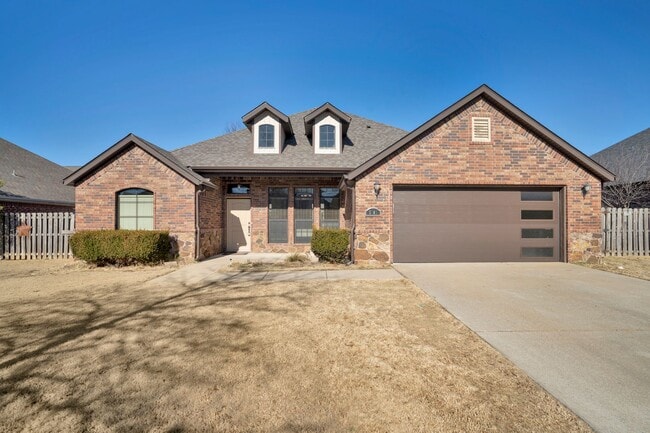Building Photo - Stunning 4 Bed 2 Bath Home close to Elm Springs Walmart!
