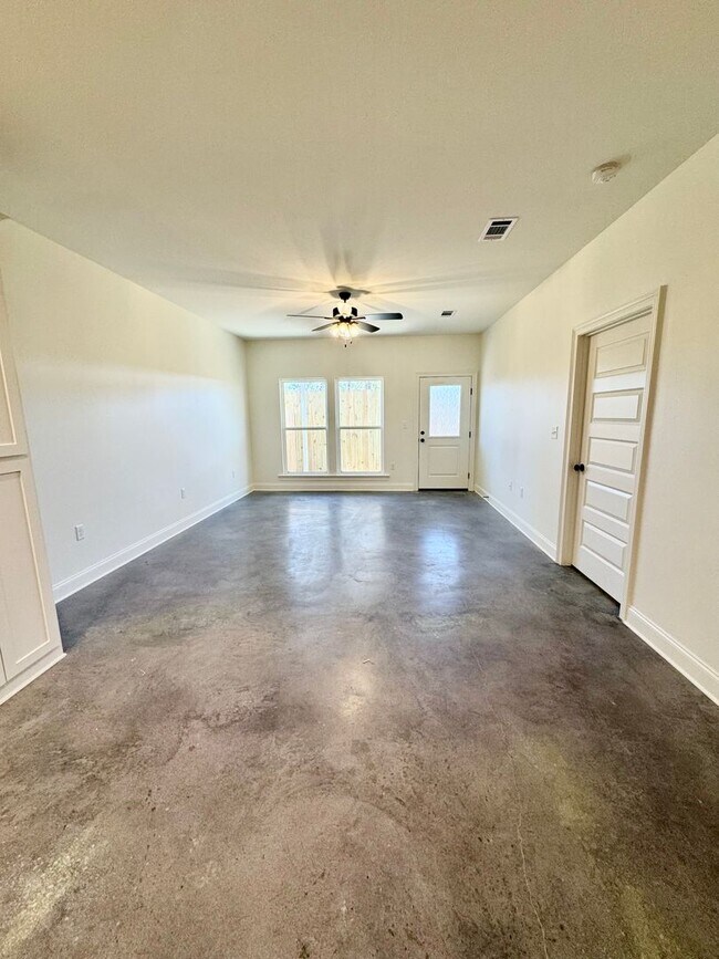 Photo - 2BD/2BA Townhome for Lease in Denham Springs! The Cottages at Beaver Creek