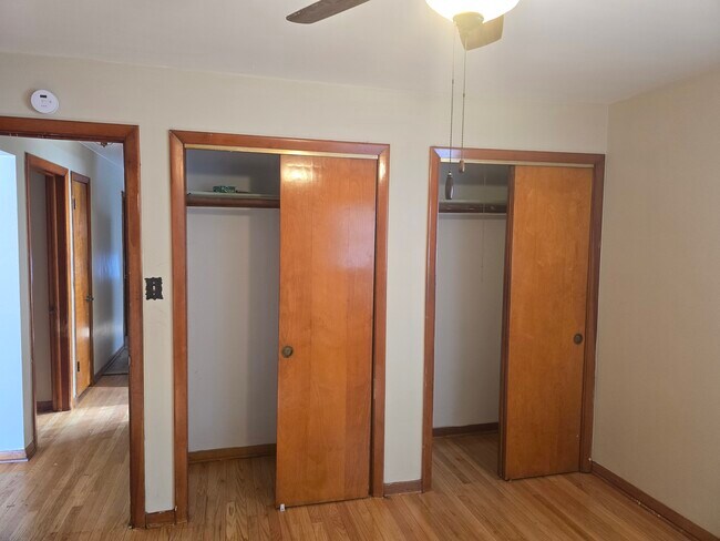 Photo - 15639 Ingleside Ave