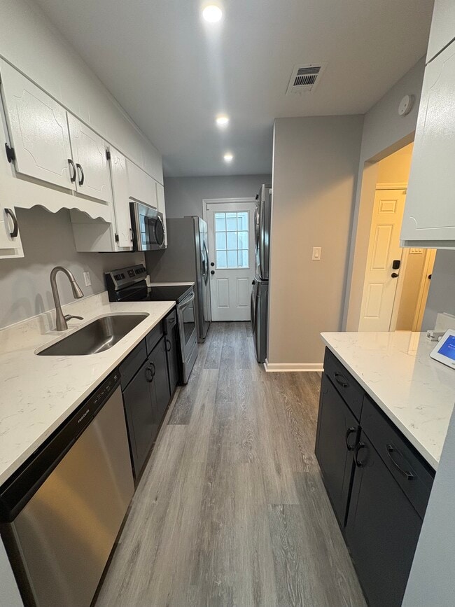 Photo - 604 Marshview Cir Dr