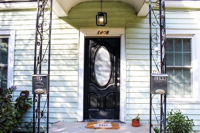 Photo - 1408 Memorial Dr SE
