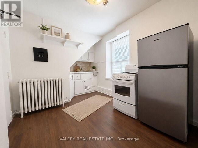 Photo - 220 Gordon St Unit 23