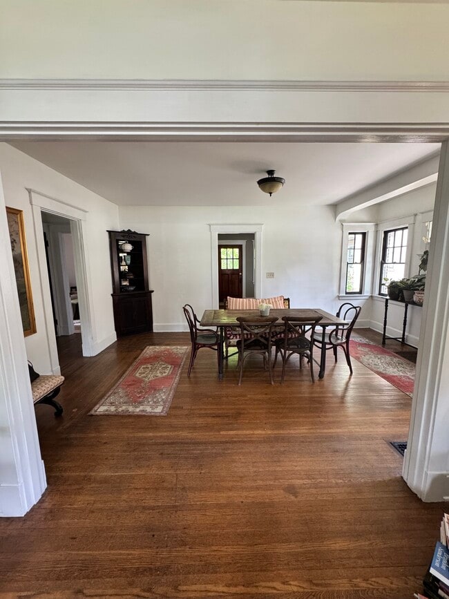 Photo - 45 Hartweg Ave